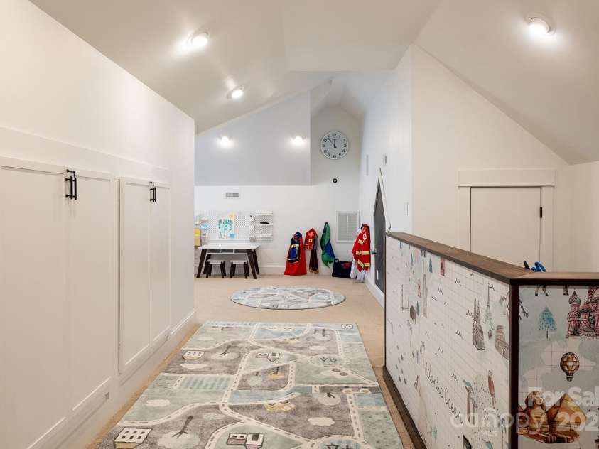 1833 The Plaza, Charlotte, NC 28205.  MLS# CAR4265071, YatesRealty ID 17955. 