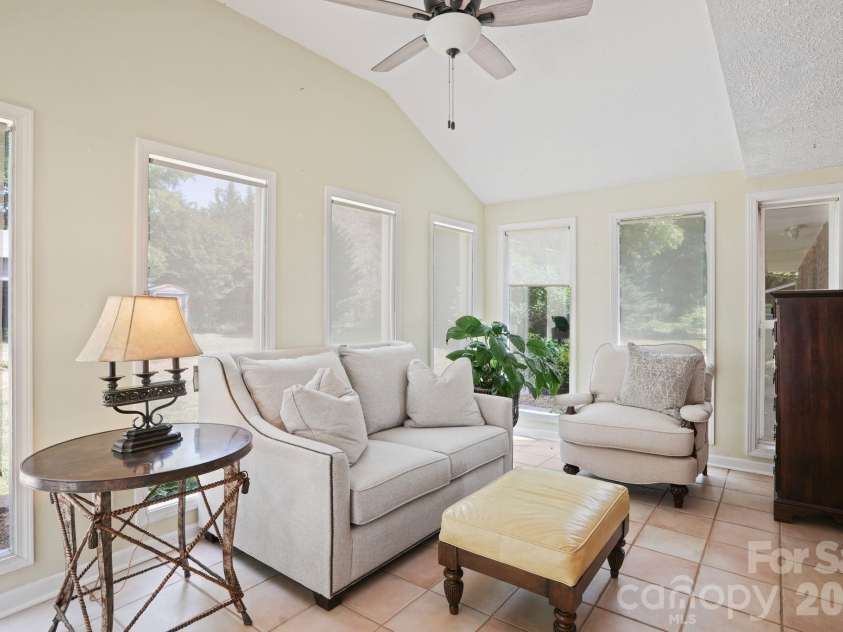 3328 Sulphur Springs Road, Hickory, NC 28601.  MLS# CAR4373155, YatesRealty ID 17955. 