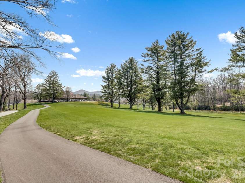 2203 Swiss Pine Lake Drive, Spruce Pine, NC 28777.  MLS# CAR4362111, YatesRealty ID 17956. 