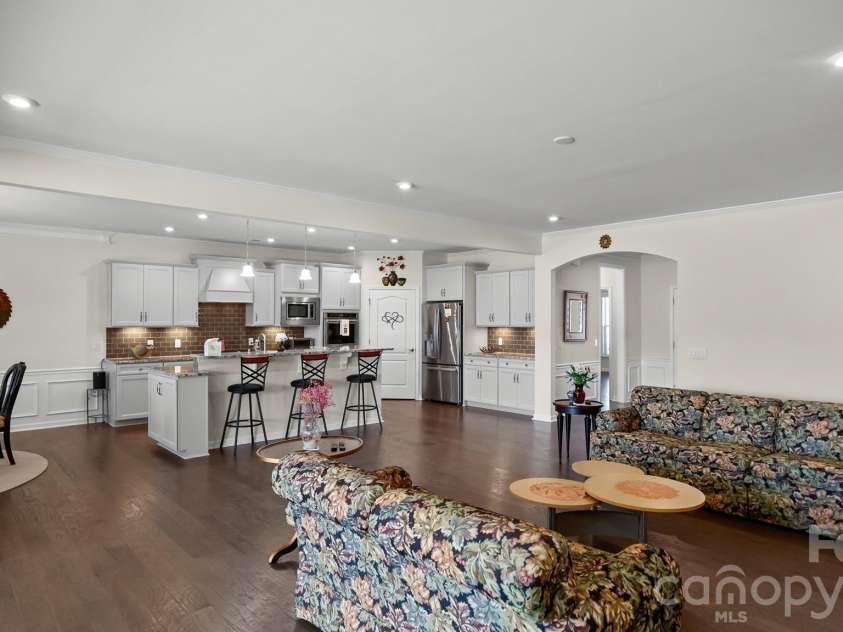 2017 Grove Place, Fort Mill, SC 29715.  MLS# CAR4372923, YatesRealty ID 17957. Open Floor Plan