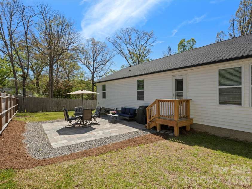 14 Avena Street, Black Mountain, NC 28711.  MLS# CAR4373580, YatesRealty ID 17958. 