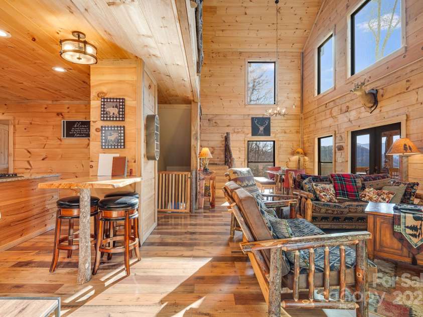 350 Hickory Springs Trail, Bryson City, NC 28713.  MLS# CAR4203007, YatesRealty ID 17958. 