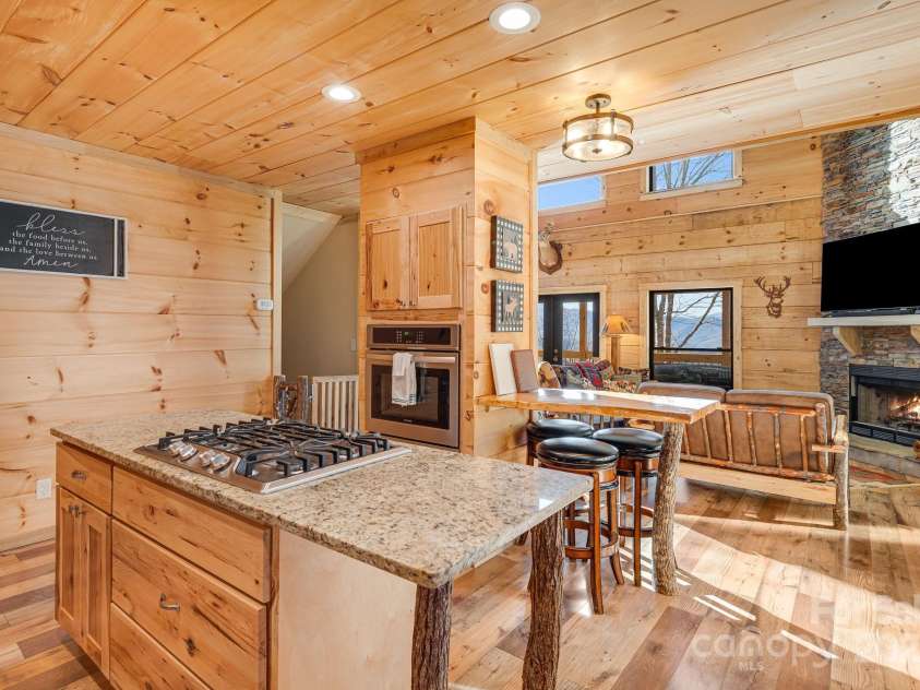 350 Hickory Springs Trail, Bryson City, NC 28713.  MLS# CAR4203007, YatesRealty ID 17958. 