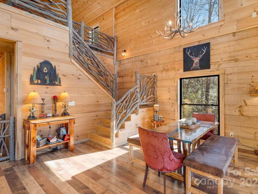 350 Hickory Springs Trail, Bryson City, NC 28713.  MLS# CAR4203007, YatesRealty ID 17958. 