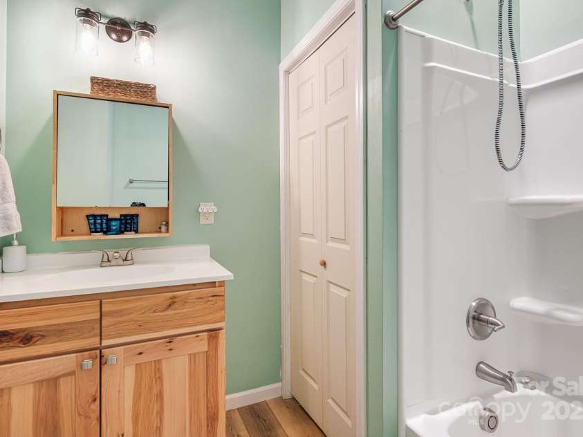 350 Hickory Springs Trail, Bryson City, NC 28713.  MLS# CAR4203007, YatesRealty ID 17958. 