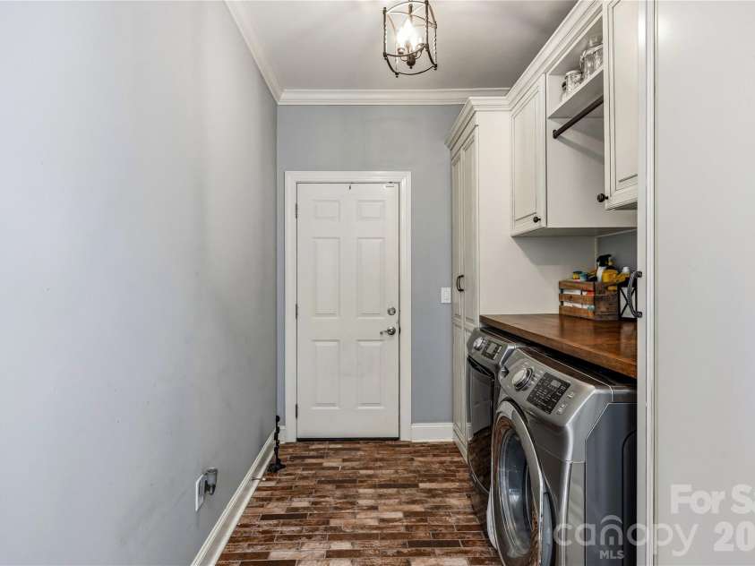 130 Ginger Quill Circle, Biltmore Lake, NC 28715.  MLS# CAR4370512, YatesRealty ID 17959. 