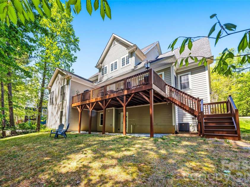 130 Ginger Quill Circle, Biltmore Lake, NC 28715.  MLS# CAR4370512, YatesRealty ID 17959. 