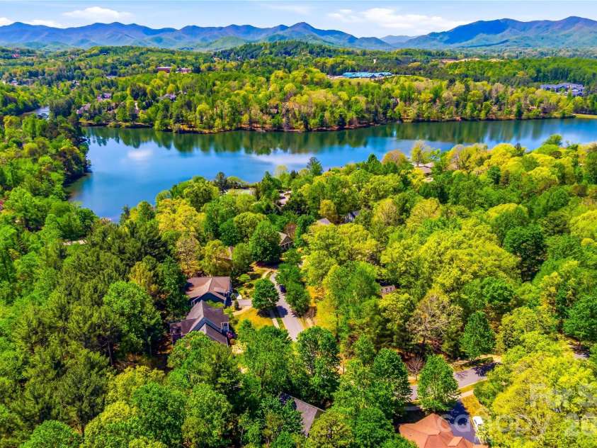 130 Ginger Quill Circle, Biltmore Lake, NC 28715.  MLS# CAR4370512, YatesRealty ID 17959. 