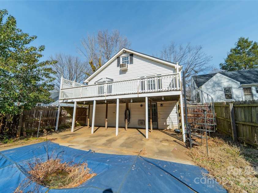 531 Elm Street, Salisbury, NC 28144.  MLS# CAR4218877, YatesRealty ID 17959. 