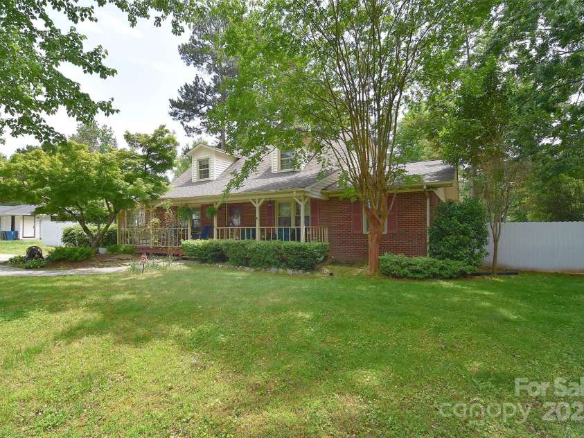 109 Larch Road, Salisbury, NC 28147.  MLS# CAR4326461, YatesRealty ID 1796. 