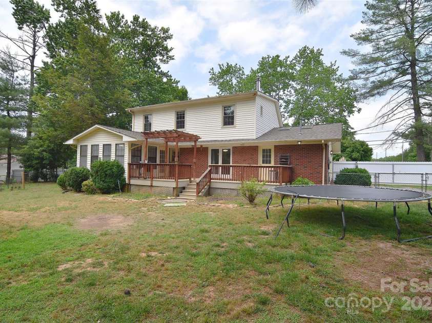 109 Larch Road, Salisbury, NC 28147.  MLS# CAR4326461, YatesRealty ID 1796. 