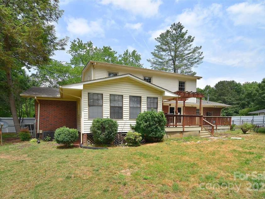 109 Larch Road, Salisbury, NC 28147.  MLS# CAR4326461, YatesRealty ID 1796. 