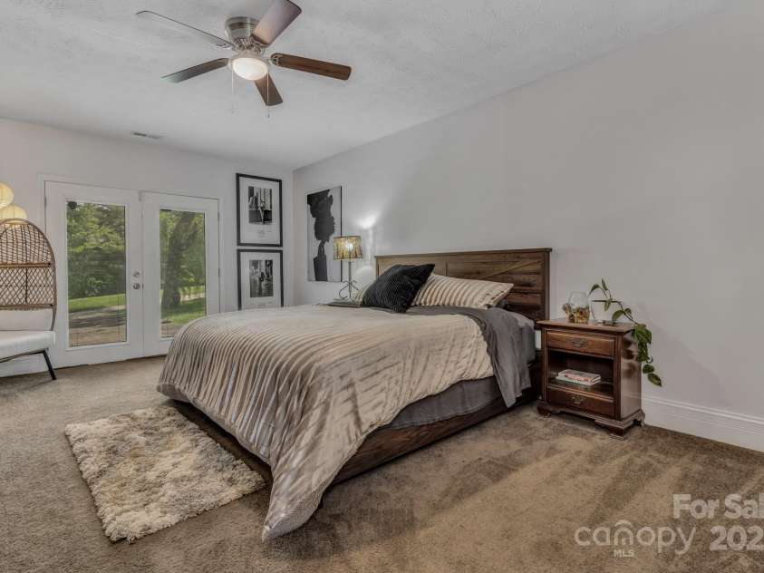 11 Chaz Lane, Candler, NC 28715.  MLS# CAR4258704, YatesRealty ID 17962. 