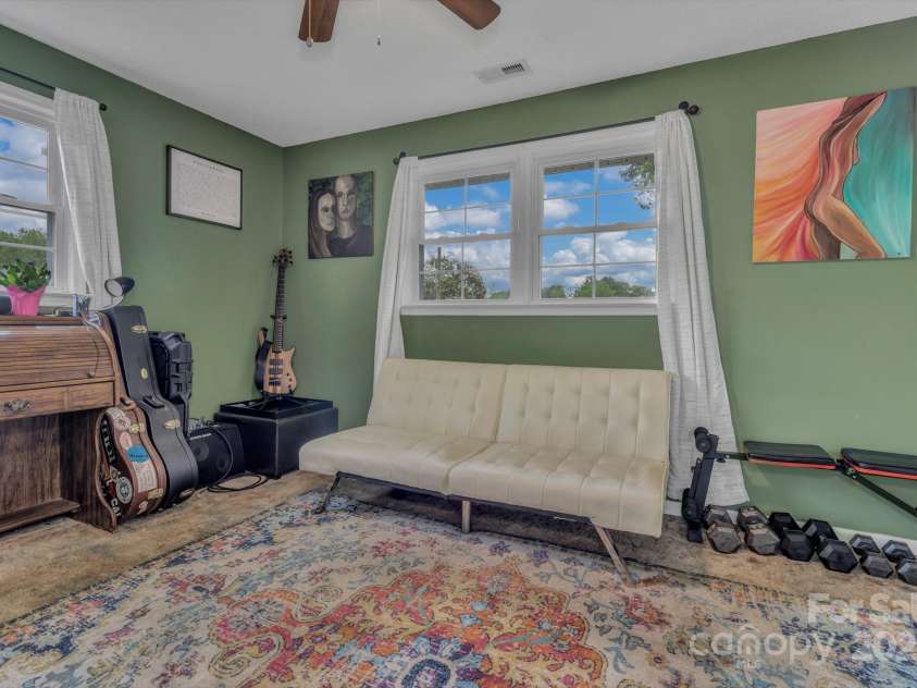 11 Chaz Lane, Candler, NC 28715.  MLS# CAR4258704, YatesRealty ID 17962. 