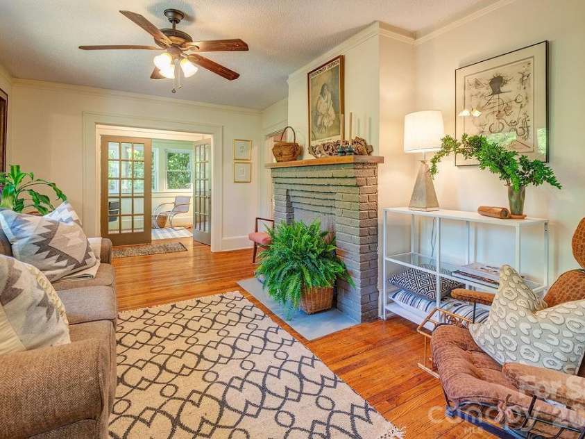 233/231 Fairfax Avenue, Asheville, NC 28806.  MLS# CAR4375366, YatesRealty ID 17963. 