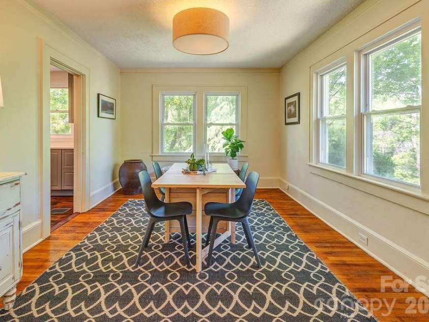 233/231 Fairfax Avenue, Asheville, NC 28806.  MLS# CAR4375366, YatesRealty ID 17963. 