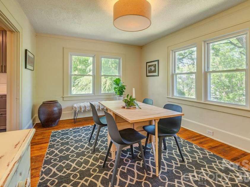 233/231 Fairfax Avenue, Asheville, NC 28806.  MLS# CAR4375366, YatesRealty ID 17963. 