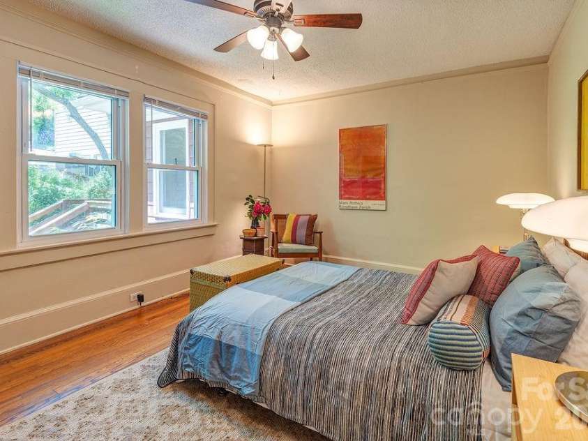 233/231 Fairfax Avenue, Asheville, NC 28806.  MLS# CAR4375366, YatesRealty ID 17963. 