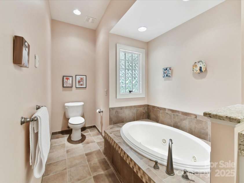 8026 Greenview Terrace Court, Charlotte, NC 28277.  MLS# CAR4266669, YatesRealty ID 17963. 