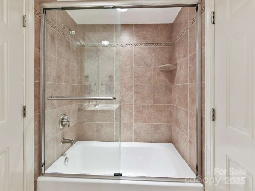 8026 Greenview Terrace Court, Charlotte, NC 28277.  MLS# CAR4266669, YatesRealty ID 17963. 