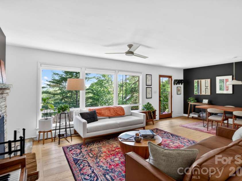 301 Stratford Road, Asheville, NC 28804.  MLS# CAR4417374, YatesRealty ID 17965. Huge windows with views