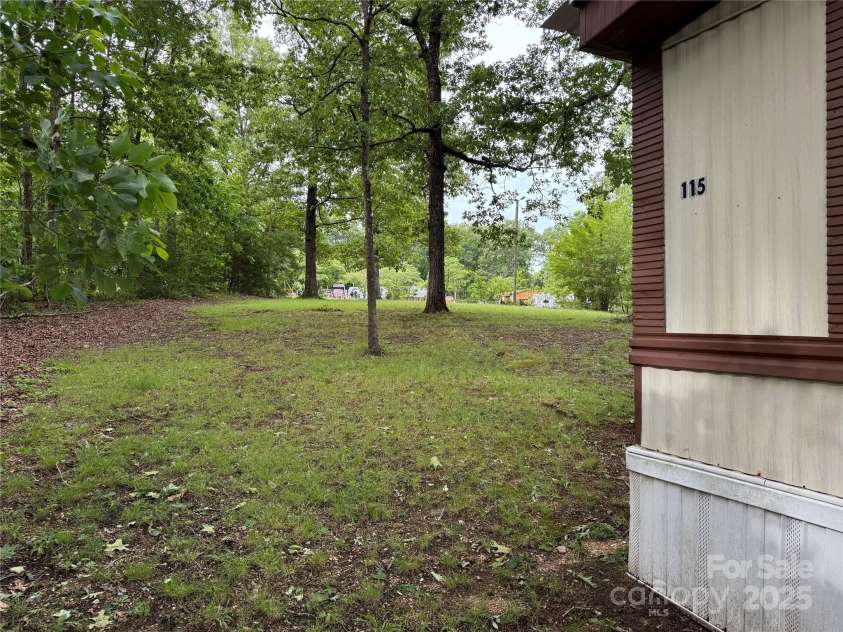 326 Havencrest Court, Gastonia, NC 28052.  MLS# CAR4312073, YatesRealty ID 17965. 