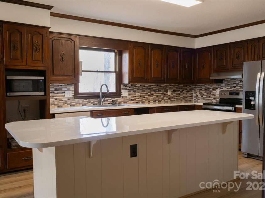 1035 Timberlane Drive, Lincolnton, NC 28092.  MLS# CAR4212148, YatesRealty ID 17966. 