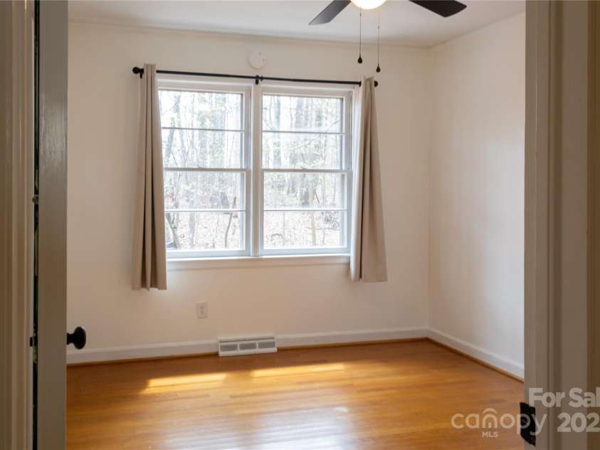 1035 Timberlane Drive, Lincolnton, NC 28092.  MLS# CAR4212148, YatesRealty ID 17966. 