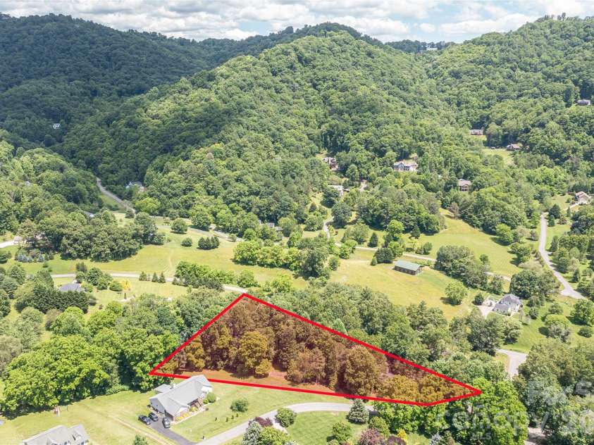 72 Whitfield Lane, Weaverville, NC 28787.  MLS# CAR4375022, YatesRealty ID 17966. 