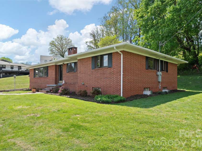 55 Boydston Street, Canton, NC 28716.  MLS# CAR4376426, YatesRealty ID 17967. 