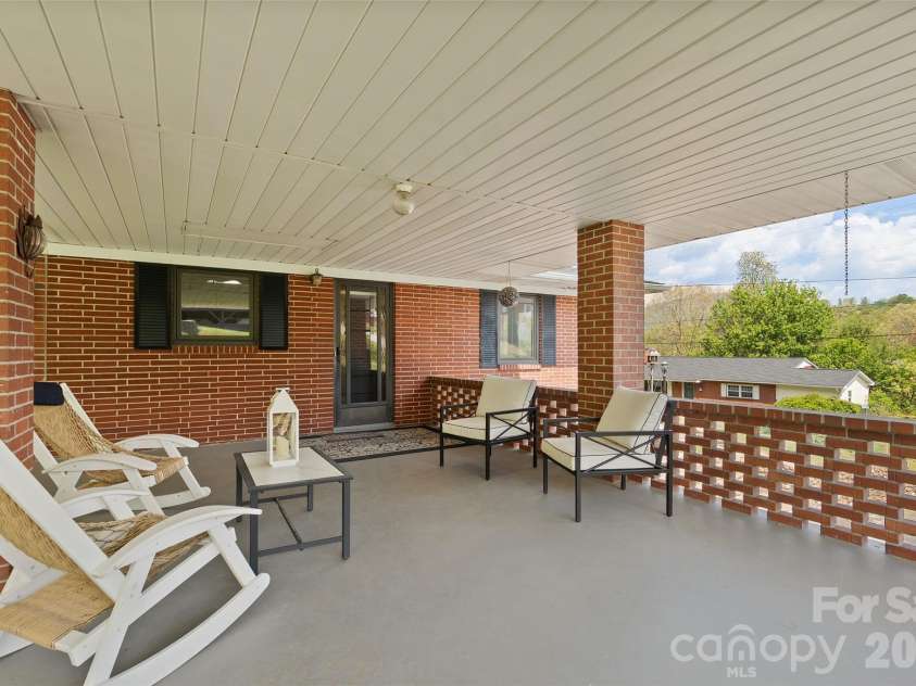 55 Boydston Street, Canton, NC 28716.  MLS# CAR4376426, YatesRealty ID 17967. 