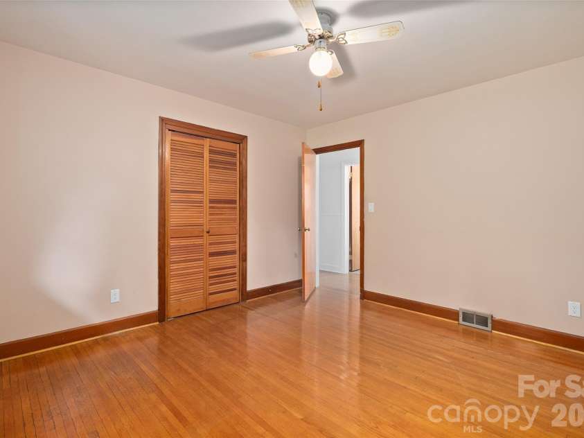 55 Boydston Street, Canton, NC 28716.  MLS# CAR4376426, YatesRealty ID 17967. 
