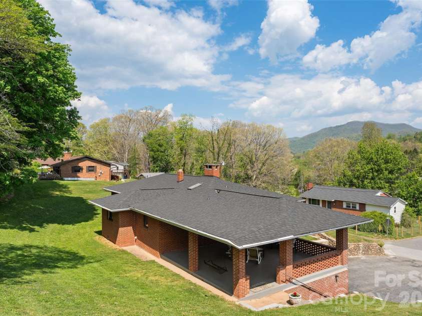 55 Boydston Street, Canton, NC 28716.  MLS# CAR4376426, YatesRealty ID 17967. 