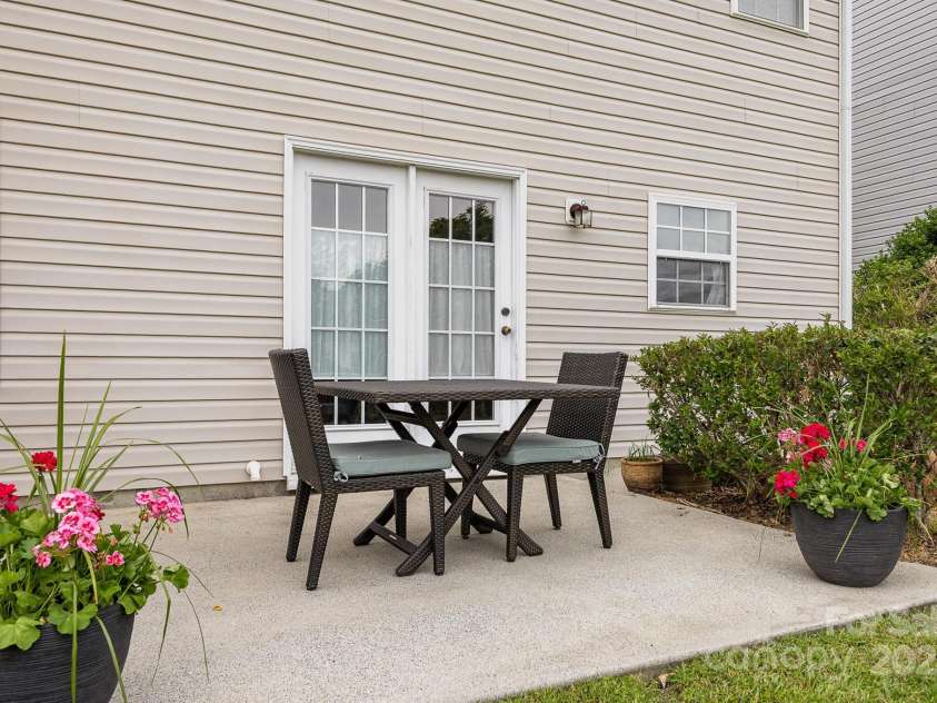 5803 Lindley Crescent Drive, Indian Trail, NC 28079.  MLS# CAR4248933, YatesRealty ID 17967. 