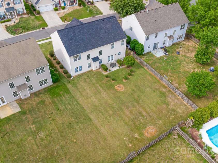 5803 Lindley Crescent Drive, Indian Trail, NC 28079.  MLS# CAR4248933, YatesRealty ID 17967. 