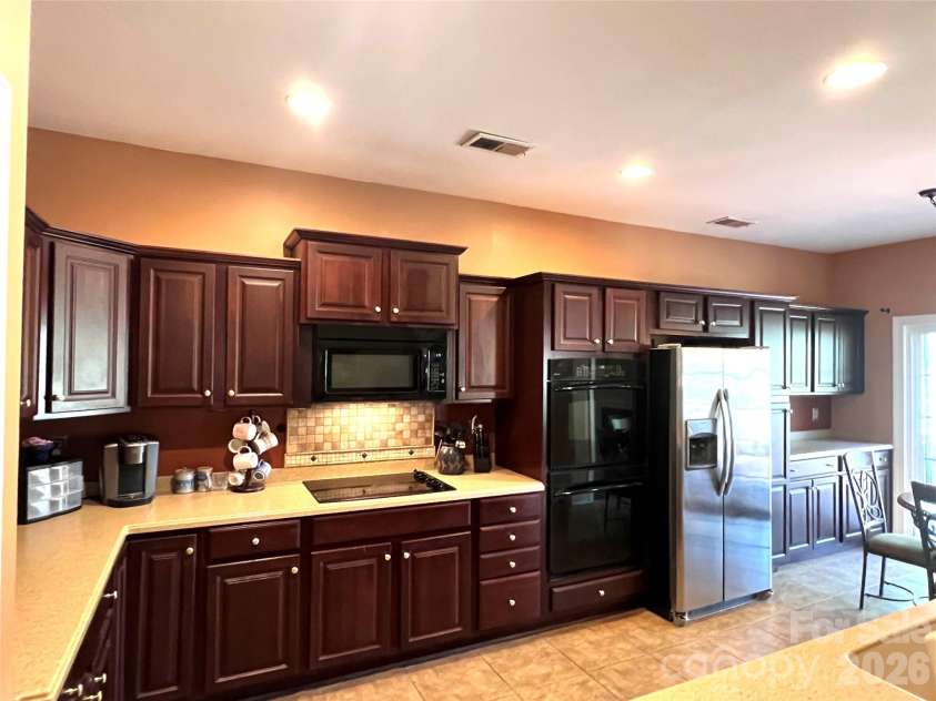 1273 Winged Foot Drive, Denver, NC 28037.  MLS# CAR4368043, YatesRealty ID 17968. 