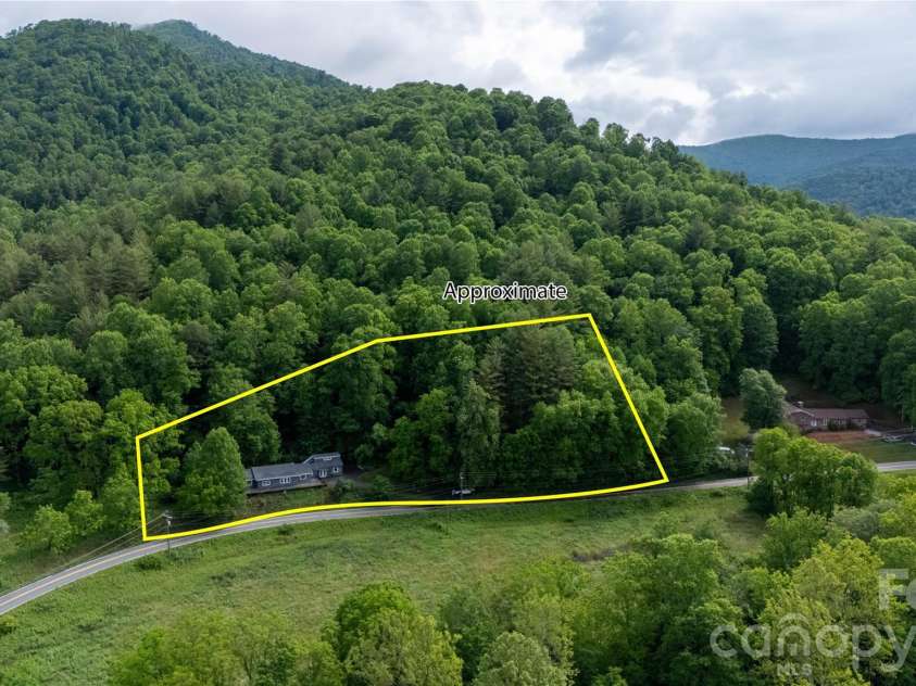 3477 Cane Creek Road, Bakersville, NC 28705.  MLS# CAR4387197, YatesRealty ID 1797. 