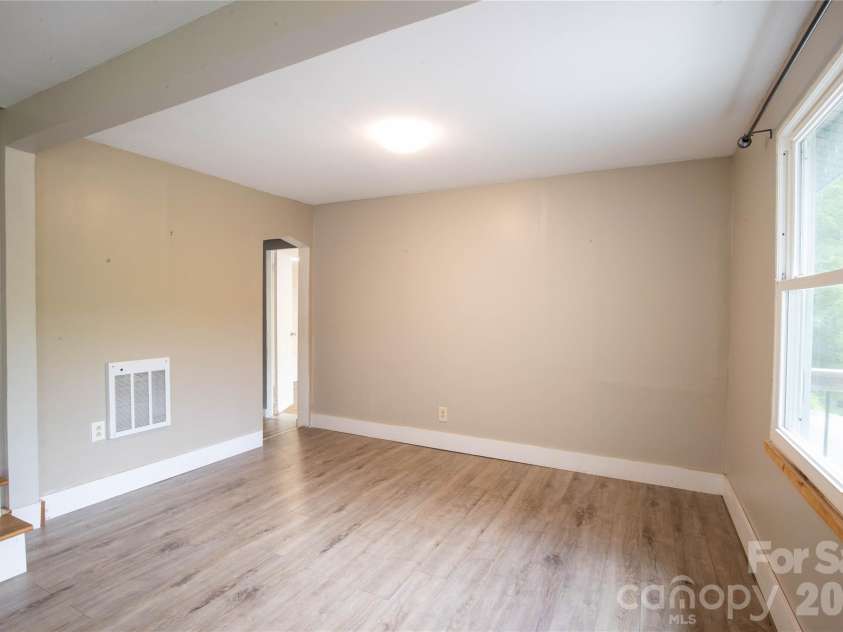 3477 Cane Creek Road, Bakersville, NC 28705.  MLS# CAR4387197, YatesRealty ID 1797. 