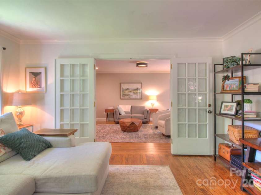 10501 Stonemede Lane, Matthews, NC 28105.  MLS# CAR4252301, YatesRealty ID 17971. 