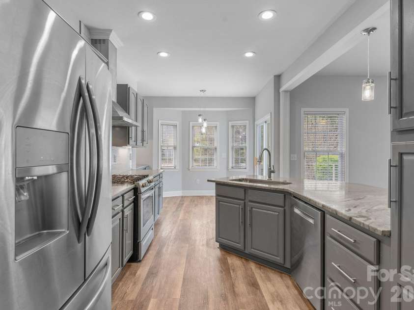 79 Mill Pond Way, Hendersonville, NC 28791.  MLS# CAR4363117, YatesRealty ID 17971. 