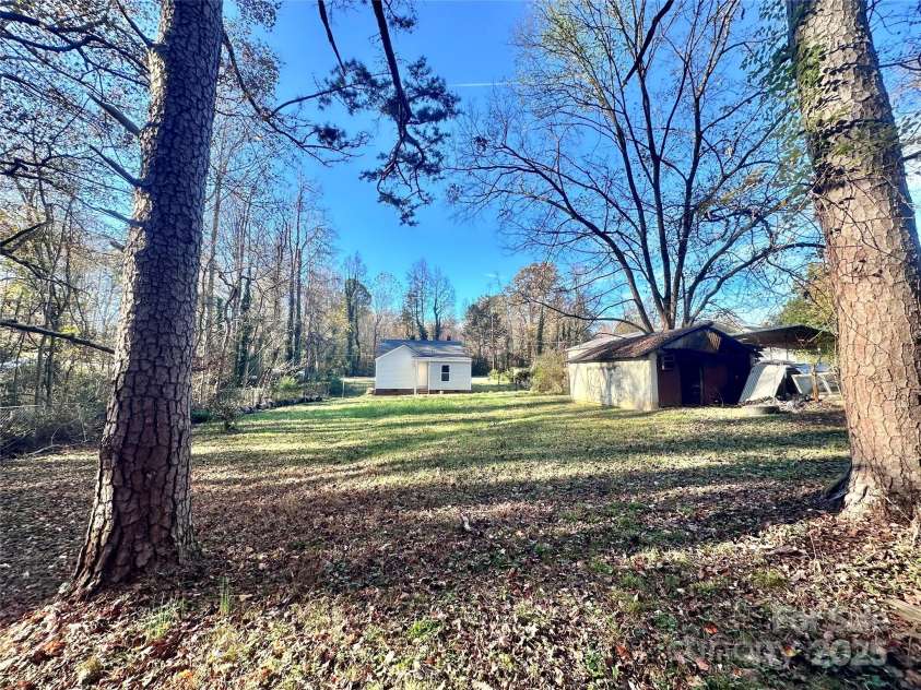 722 Tanglewood Drive, Salisbury, NC 28144.  MLS# CAR4199885, YatesRealty ID 17973. 