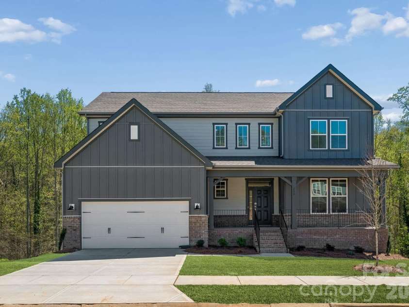 208 Warfield Drive, Mooresville, NC 28115.  MLS# CAR4387406, YatesRealty ID 17975. 
