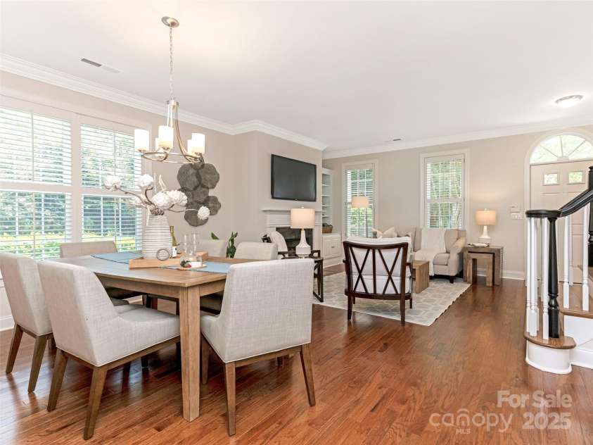 9451 Bonnie Briar Circle, Charlotte, NC 28277.  MLS# CAR4266771, YatesRealty ID 17975. 