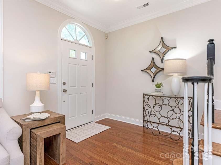 9451 Bonnie Briar Circle, Charlotte, NC 28277.  MLS# CAR4266771, YatesRealty ID 17975. 