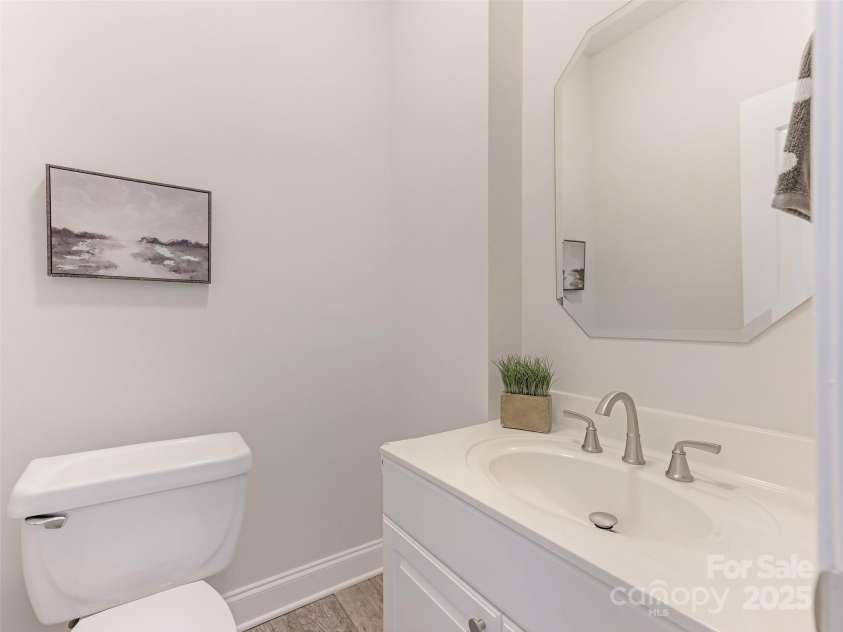 9451 Bonnie Briar Circle, Charlotte, NC 28277.  MLS# CAR4266771, YatesRealty ID 17975. 