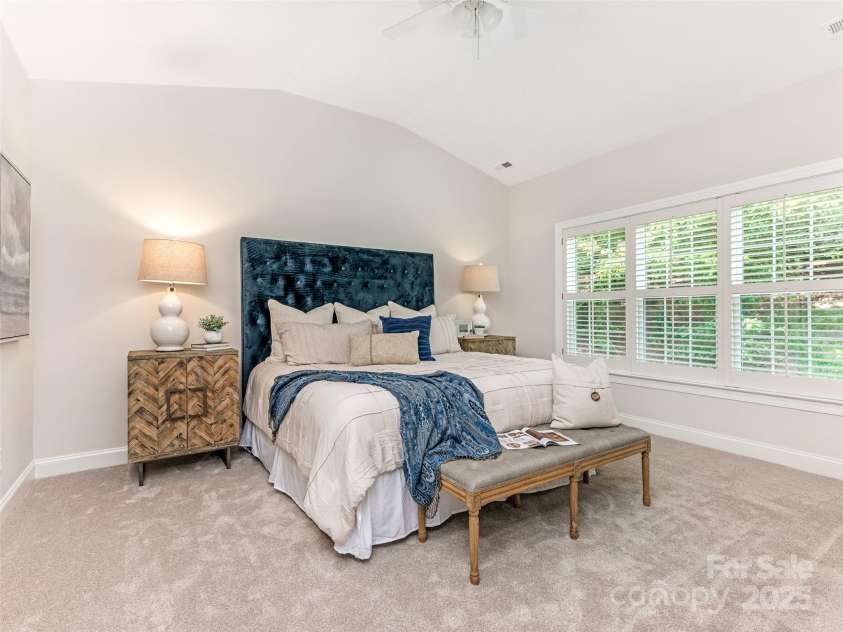 9451 Bonnie Briar Circle, Charlotte, NC 28277.  MLS# CAR4266771, YatesRealty ID 17975. 