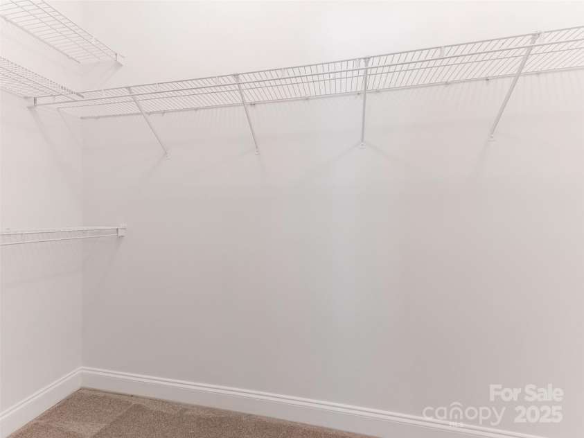 9451 Bonnie Briar Circle, Charlotte, NC 28277.  MLS# CAR4266771, YatesRealty ID 17975. 