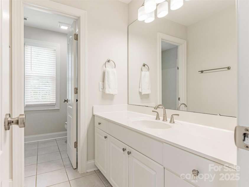 9451 Bonnie Briar Circle, Charlotte, NC 28277.  MLS# CAR4266771, YatesRealty ID 17975. 