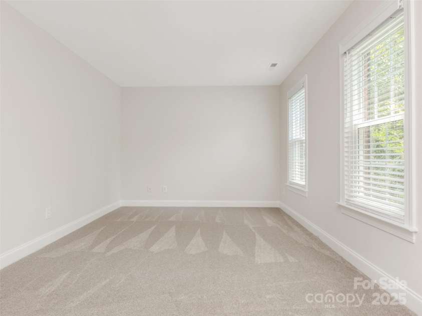 9451 Bonnie Briar Circle, Charlotte, NC 28277.  MLS# CAR4266771, YatesRealty ID 17975. 