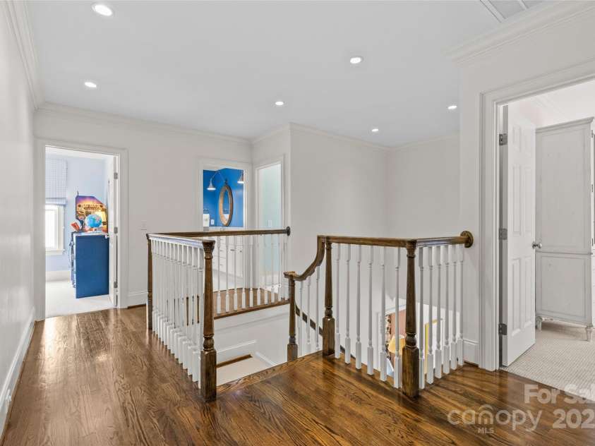 206 Hillside Avenue, Charlotte, NC 28209.  MLS# CAR4266183, YatesRealty ID 17976. 